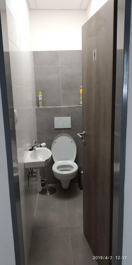 White Coral Club Vandrerhjem Košice Eksteriør bilde